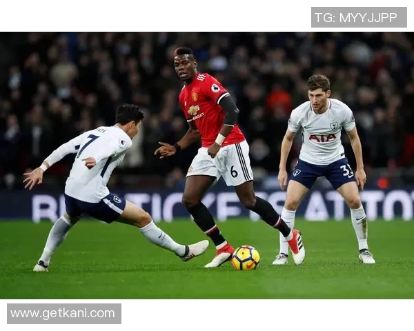 西甲激战热刺与曼联握手言和争议判罚引发全场热议