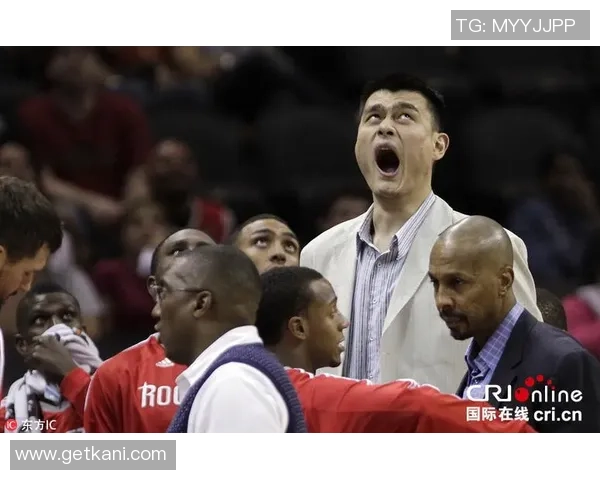 姚明课堂上打瞌睡引发热议学生生活与运动员压力的碰撞 姚明课堂上打瞌睡引发热议学生生活与运动员压力的碰撞