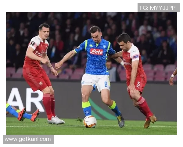 欧联杯激战那不勒斯以3-0战胜巴黎圣日耳曼红牌争议引发全场热议