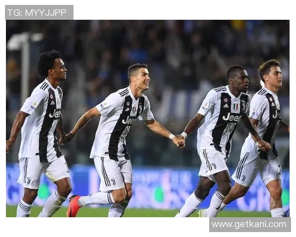 足总杯精彩对决尤文图斯逆转国米三球胜利引爆全场激情