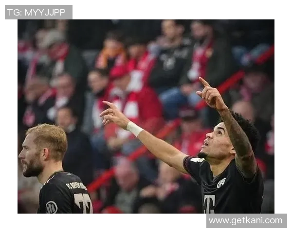 英超惊天冷门热刺逆袭拜仁上演3-0大胜引发全场震撼