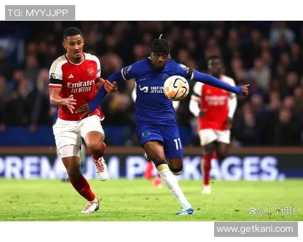 意甲焦点战阿森纳与切尔西握手言和红牌事件引发全场热议