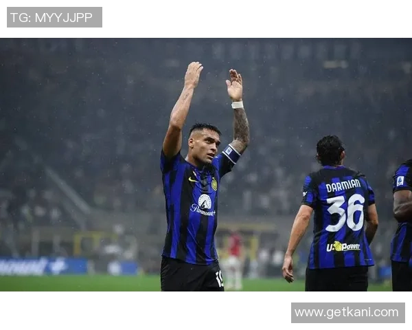 欧联杯激战曼联与国米零平局帽子戏法瞬间点燃全场激情分析